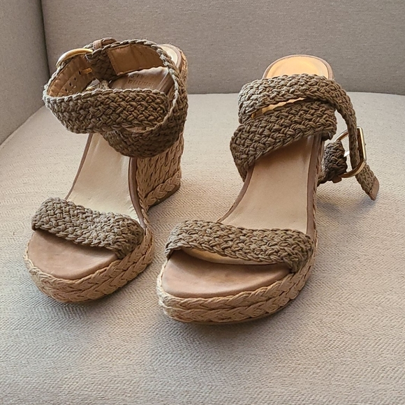 SOLD EUC Stuart Weitzman Alex Wedges - Size 8.5 - Picture 5 of 13